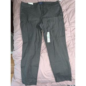 NWT Old Navy Pixie Pants
